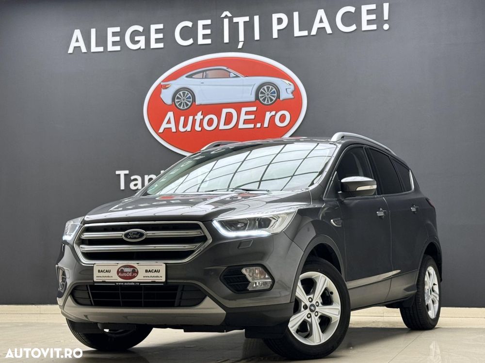 Ford Kuga - 1