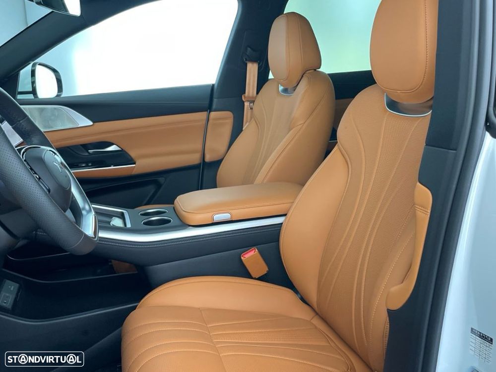 Xpeng G9 93.1 kWh AWD Performance - 17