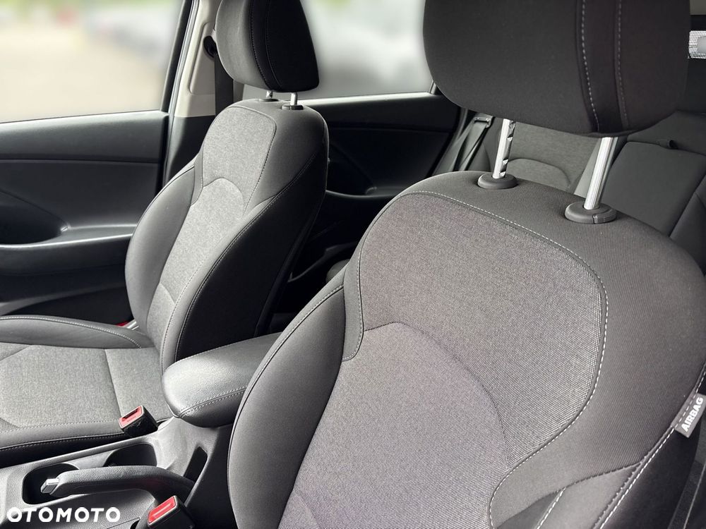 Hyundai i30 1.6 D Comfort - 11