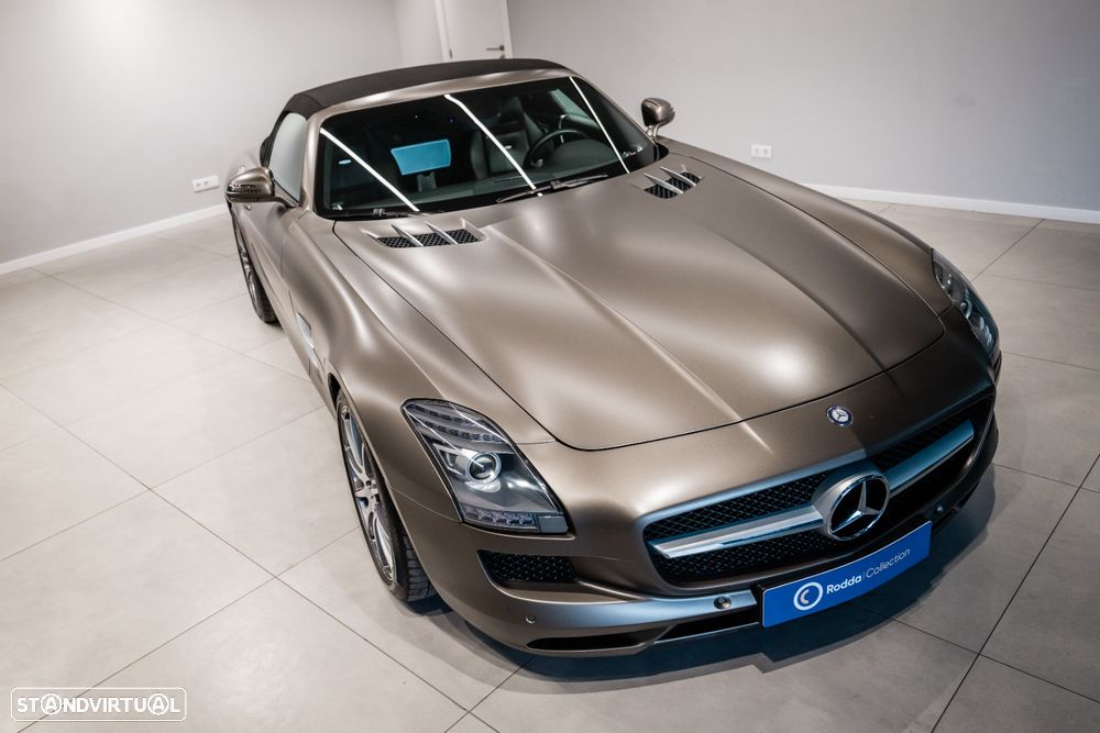Mercedes-Benz SLS 63 AMG Roadster - 3