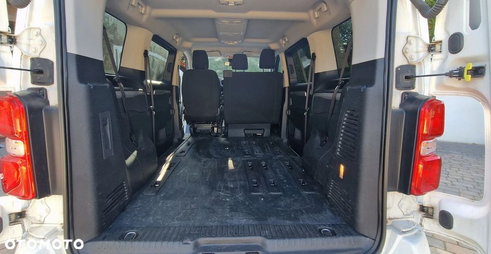 Toyota ProAce Kombi D-4D Medium 2,8t - 17