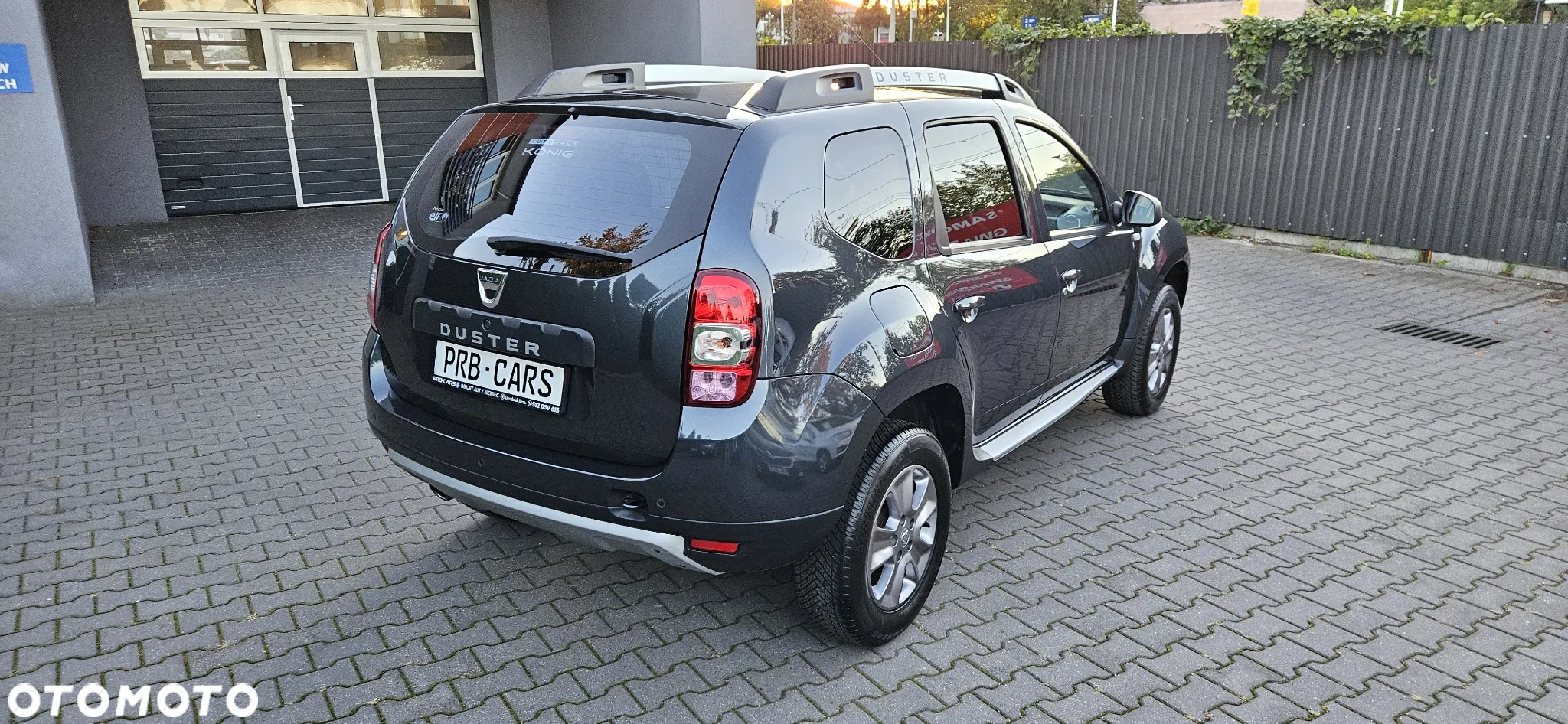 Dacia Duster SCe 115 4x2 Laureate - 3