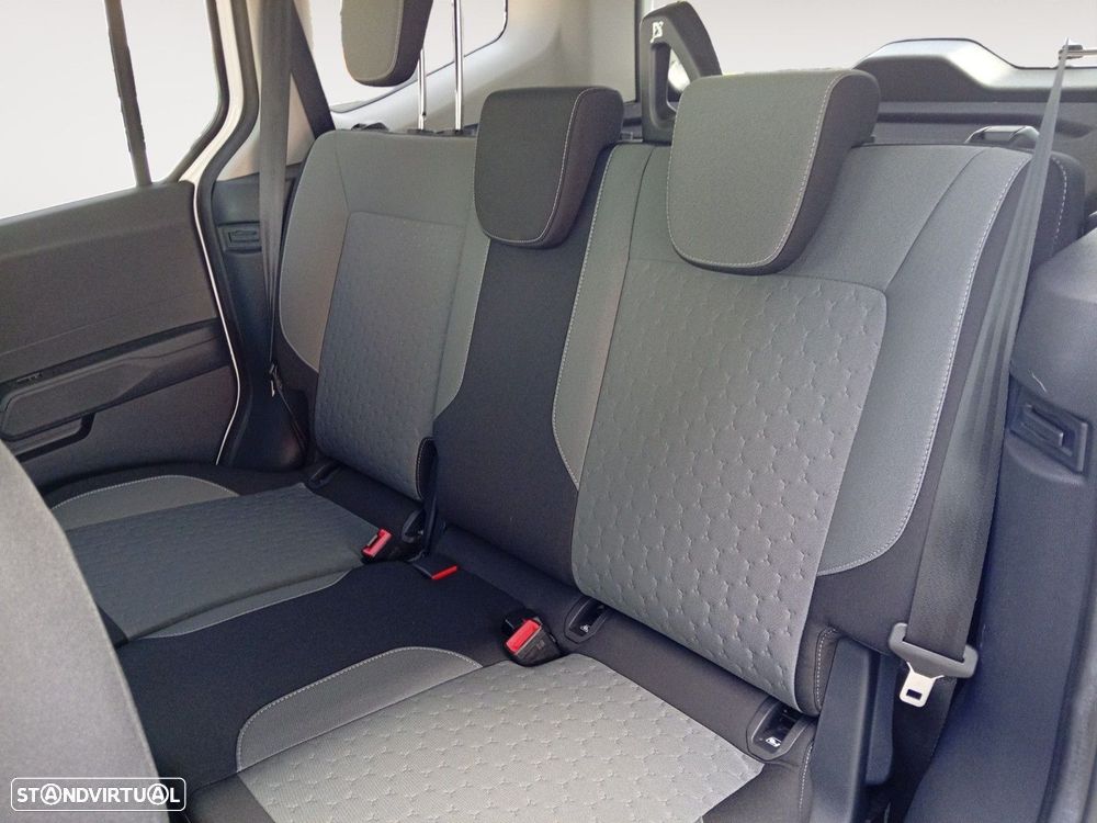 Ford Tourneo Courier 1.0 EcoBoost Titanium DCT - 13