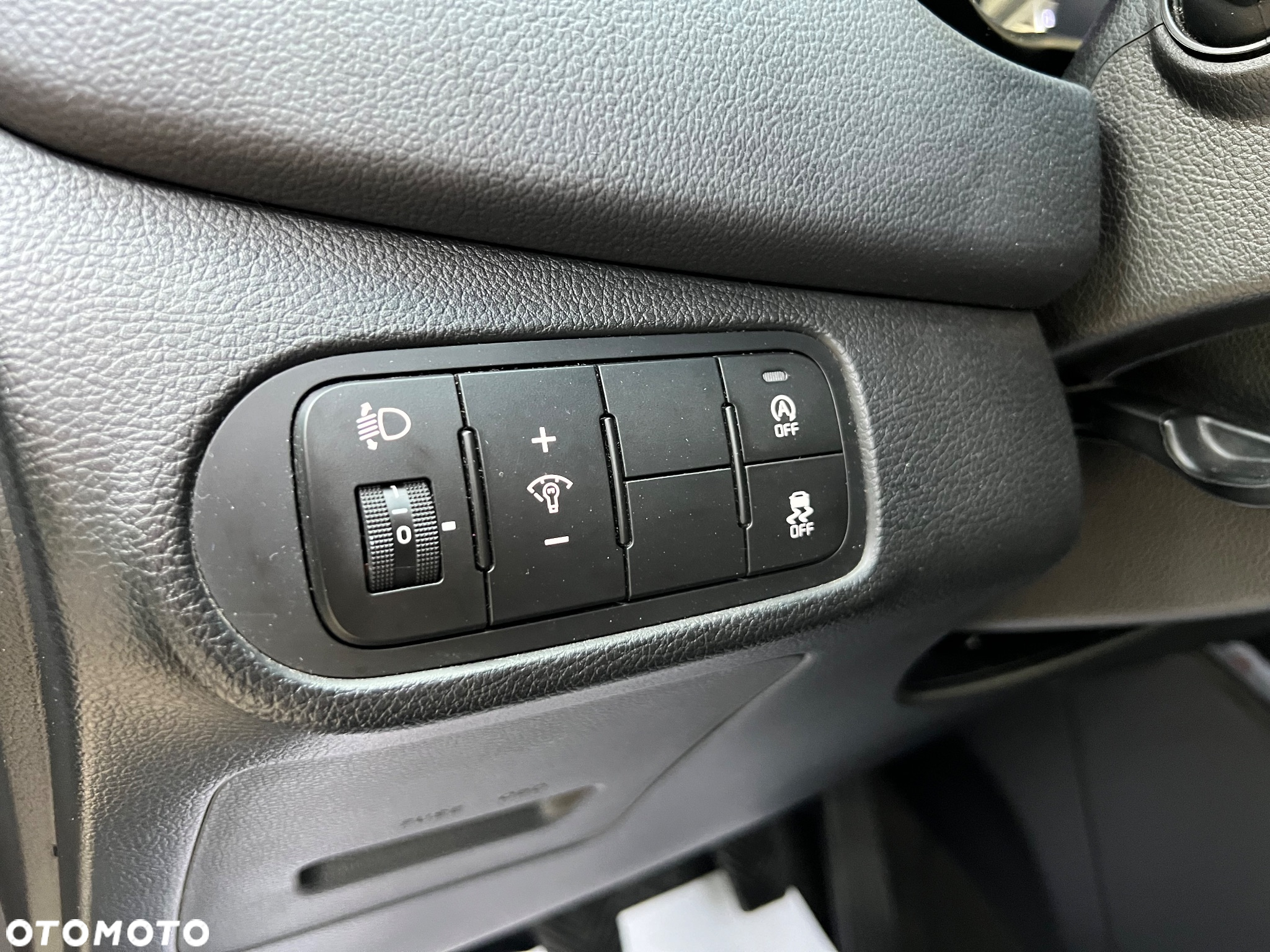 Kia Carens 1.6 GDI L 7os - 28