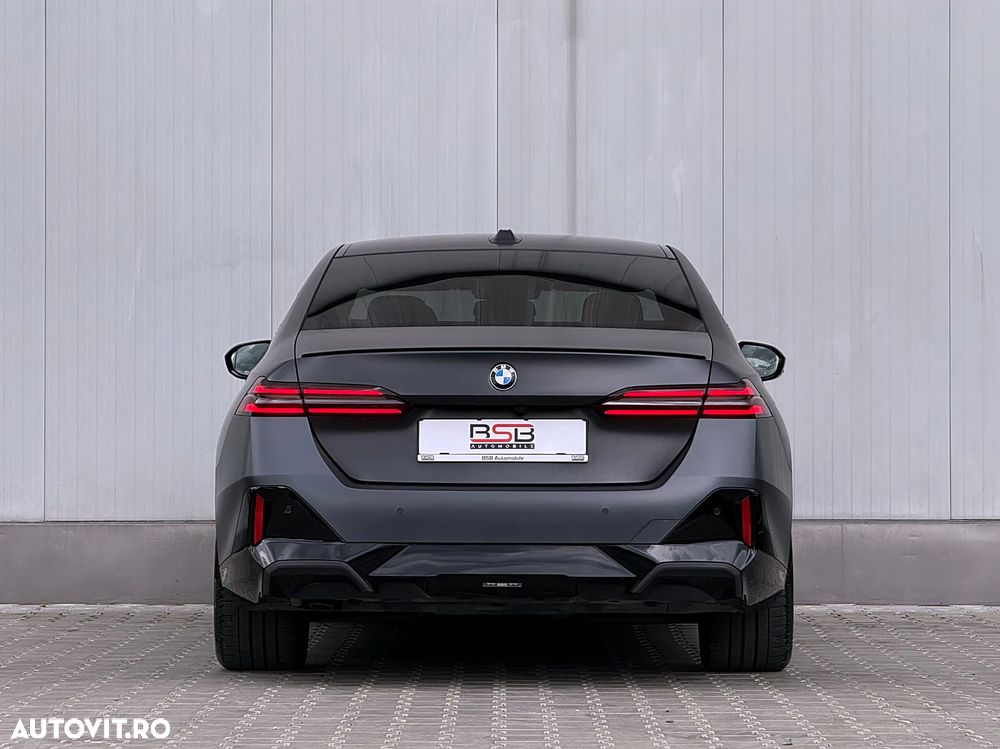 BMW Seria 5 520d xDrive AT MHEV - 8