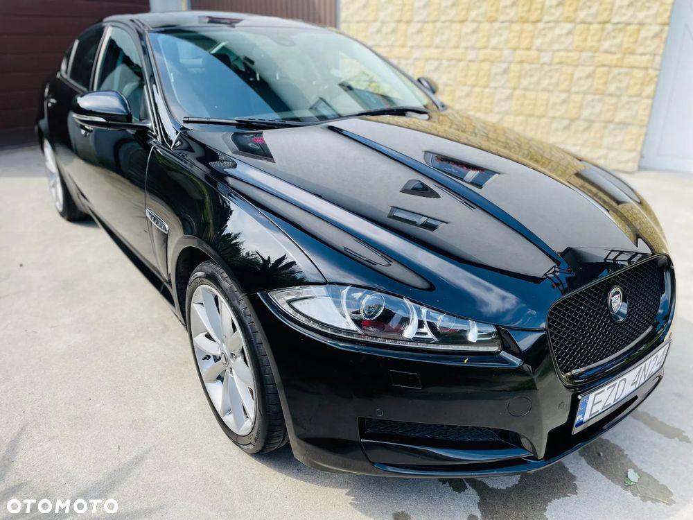Jaguar XF - 7