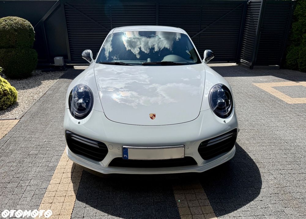 Porsche 911 Turbo S - 2