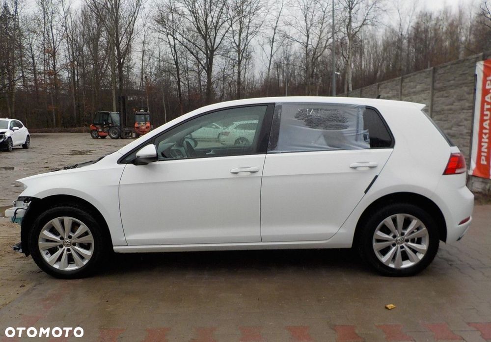 Volkswagen Golf - 9