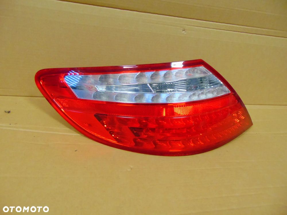 Lampa Lewa Tył Led Mercedes SLK A172 A1728200164 - 2