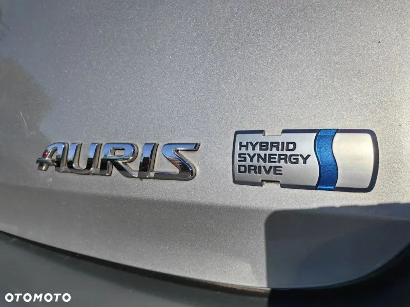 Toyota Auris Hybrid 135 Dynamic - 12