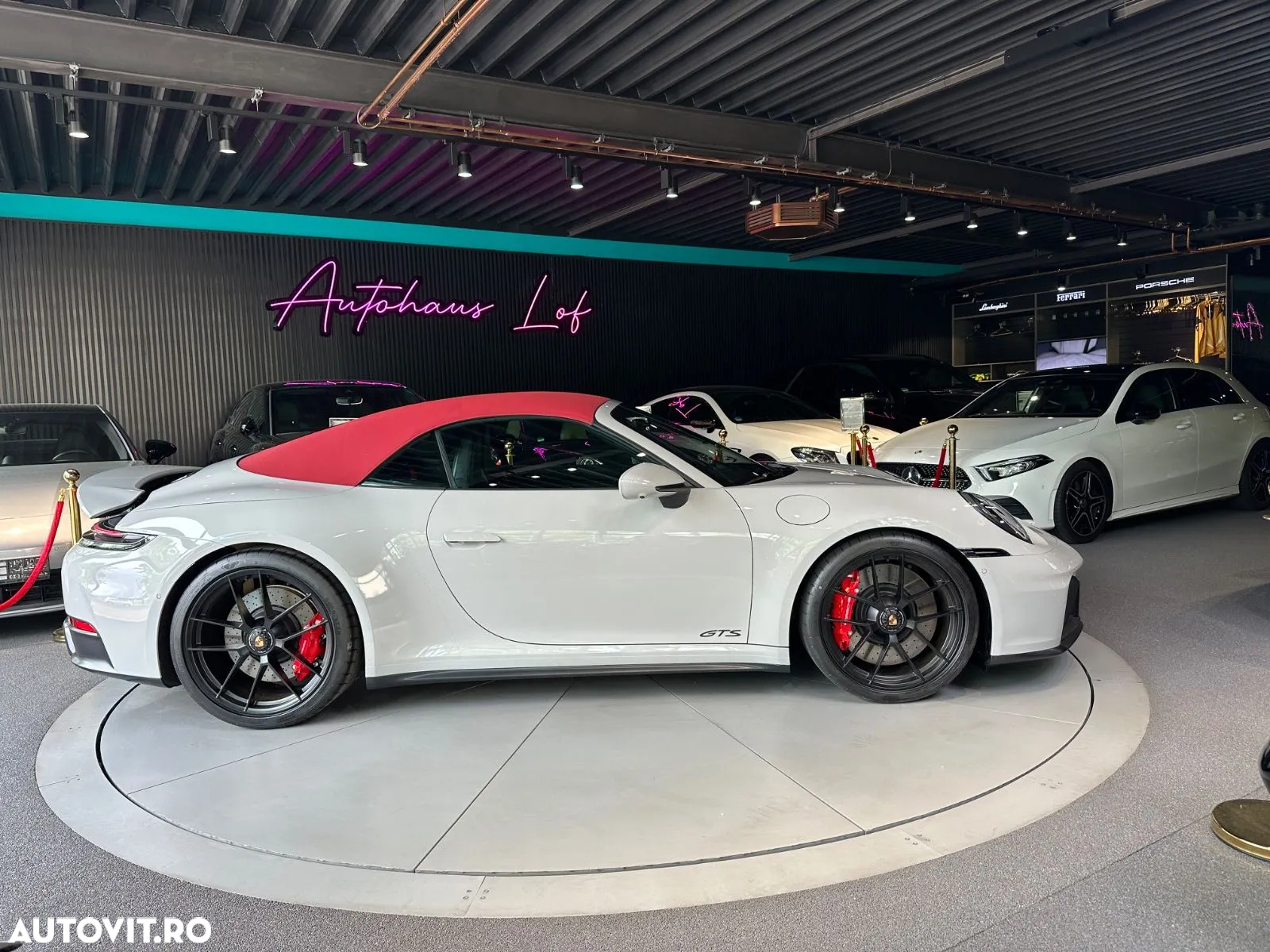 Porsche 992 - 8