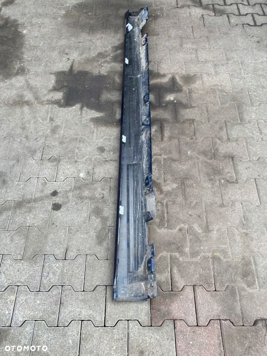 MERCEDES E 213 AMG LISTWA PROGOWA LEWA 2136901140 - 2