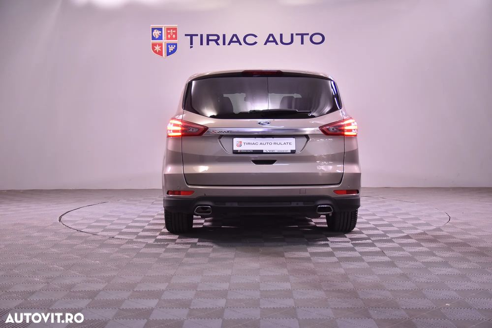 Ford S-Max - 4