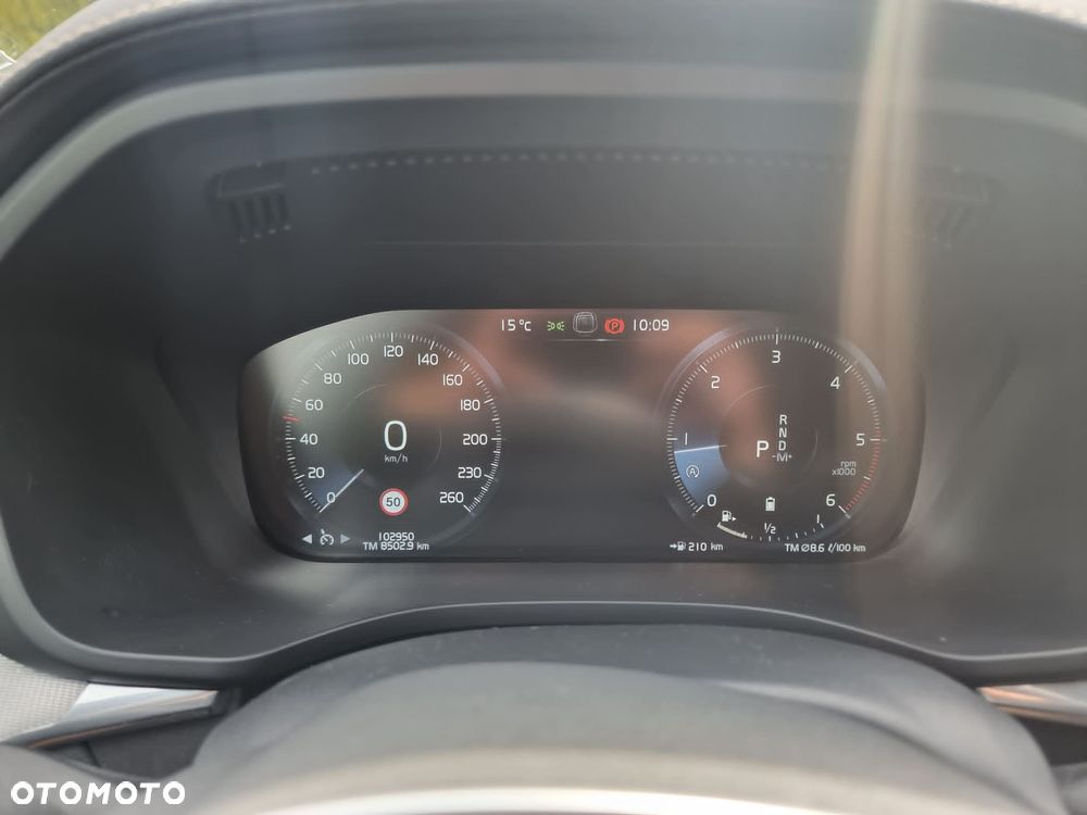Volvo XC 60 B4 D AWD R-Design - 15