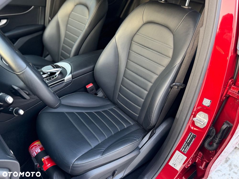 Mercedes-Benz GLC 250 4Matic 9G-TRONIC Exclusive - 10