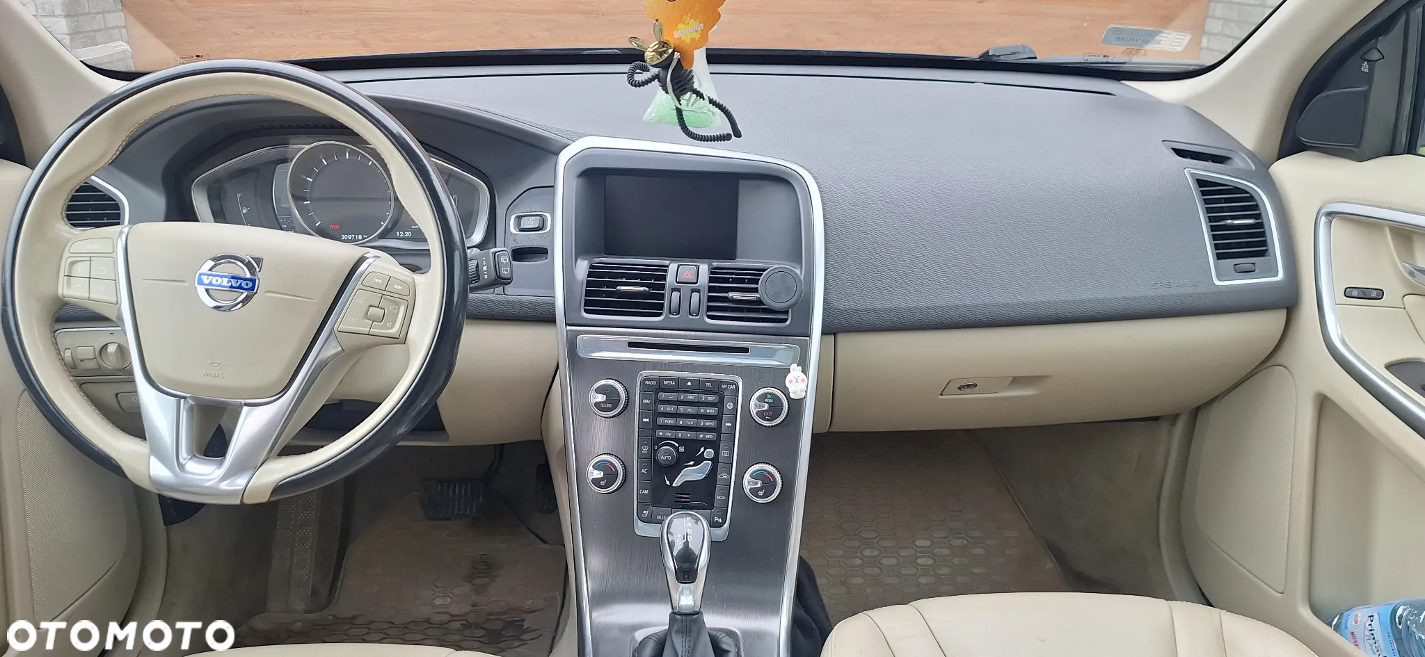 Volvo XC 60 T5 Drive-E Momentum - 12