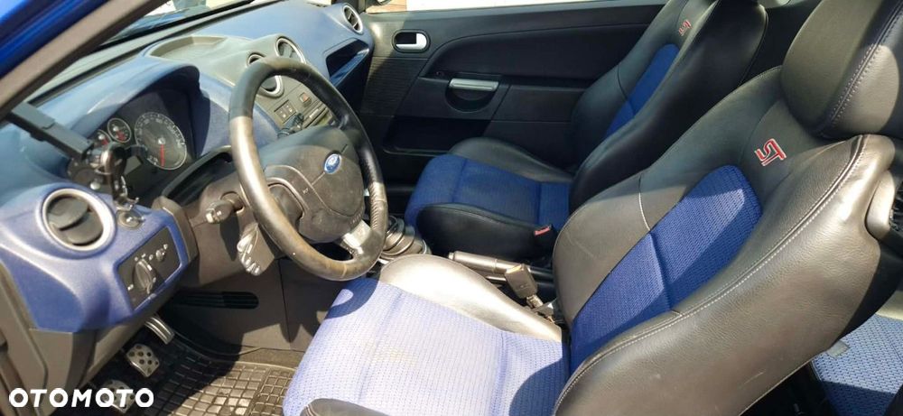 Ford Fiesta 2.0 ST - 6