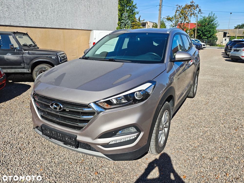 Hyundai Tucson 2.0 CRDi 4WD Automatik Intro Edition - 2