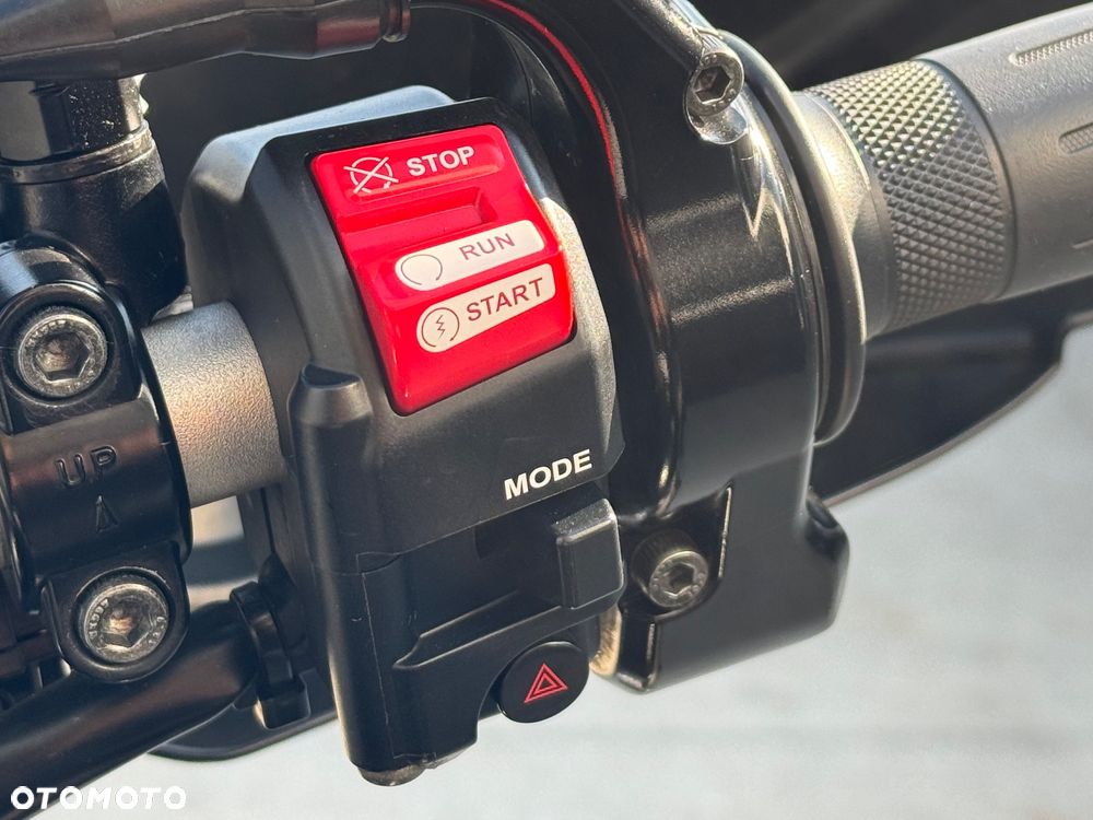 Yamaha Super Tenere - 16