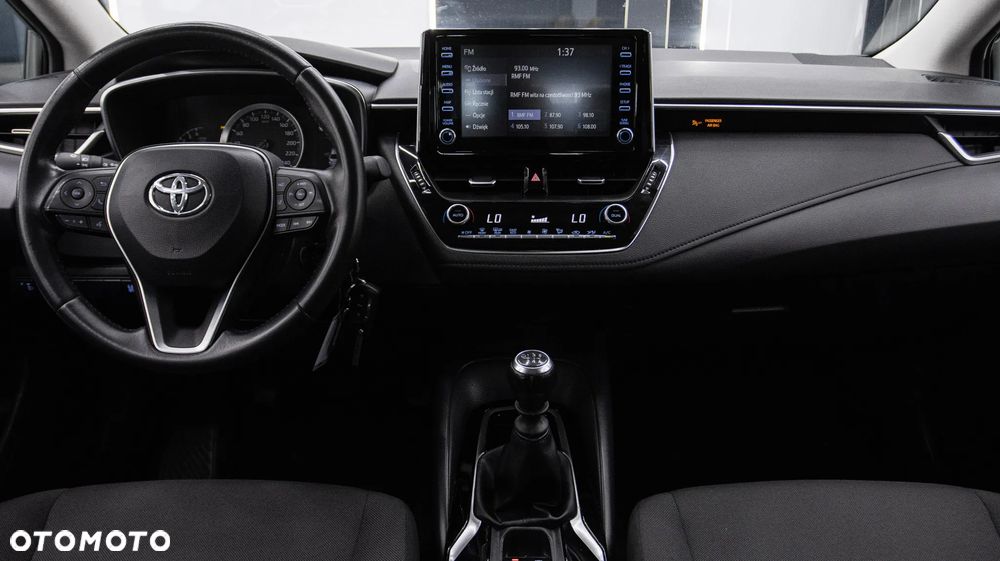 Toyota Corolla - 12