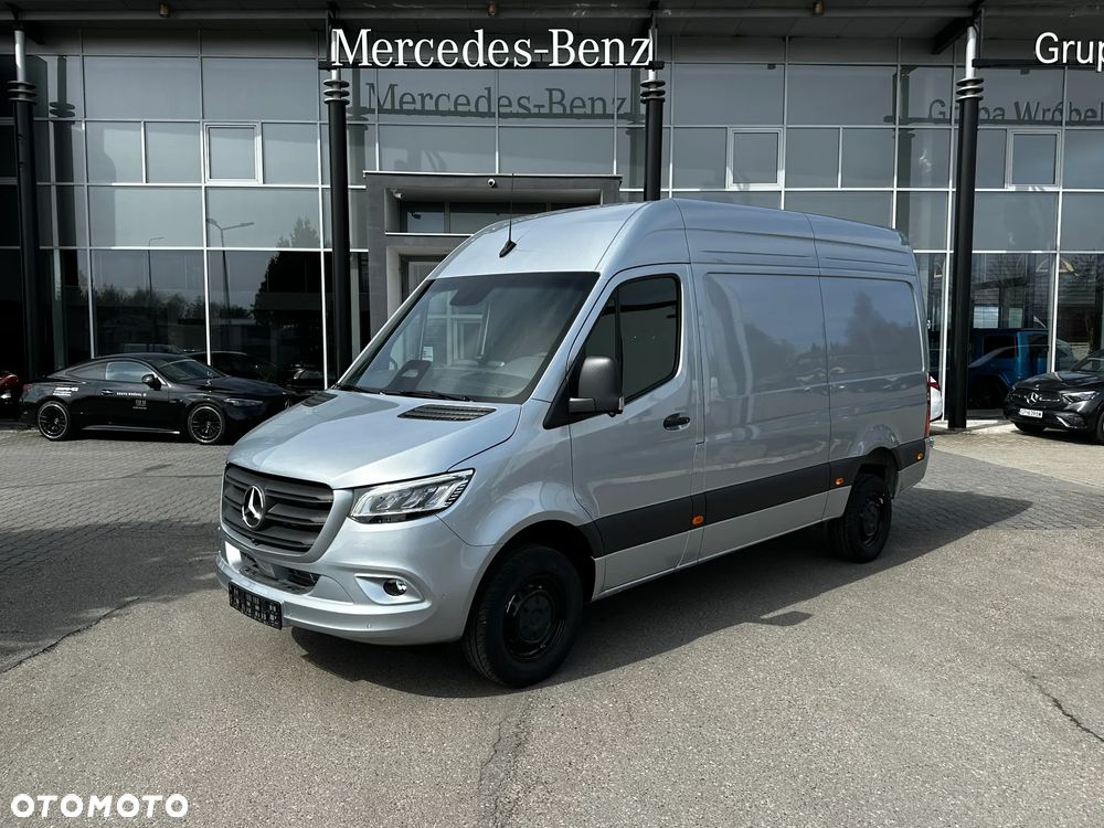 Mercedes-Benz Sprinter - 2