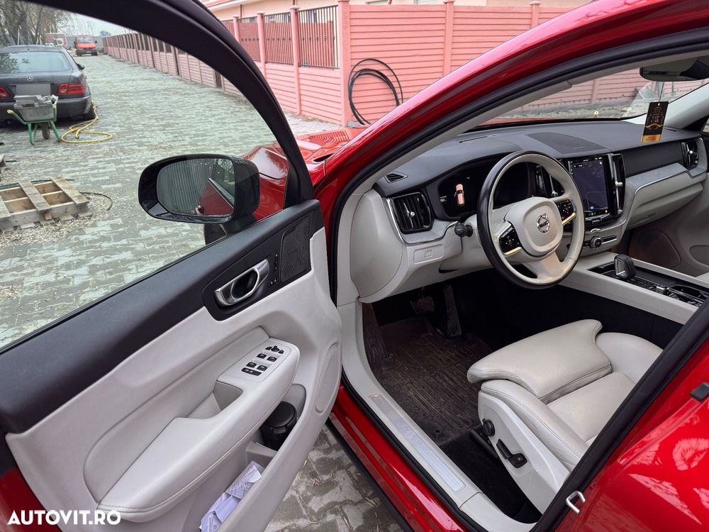 Volvo XC 60 B4 MHEV AT8 AWD Inscription - 4