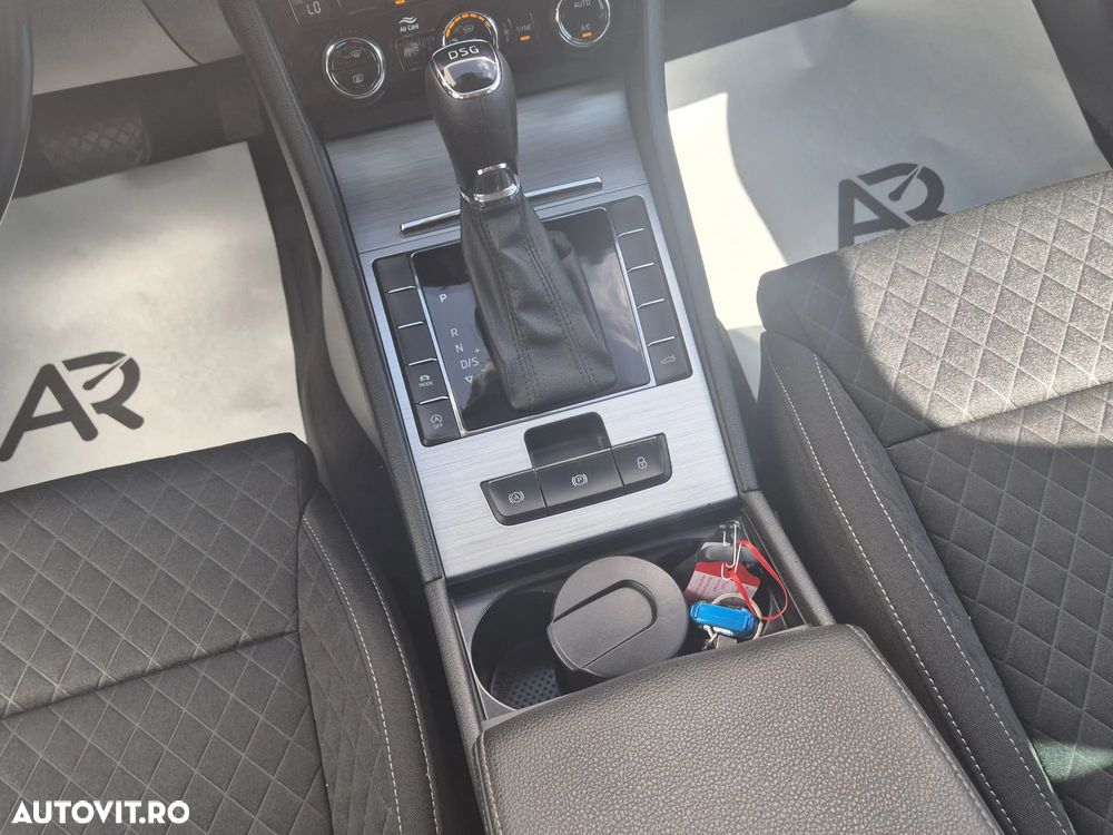 Skoda Superb 2.0 TDI DSG Ambition - 21