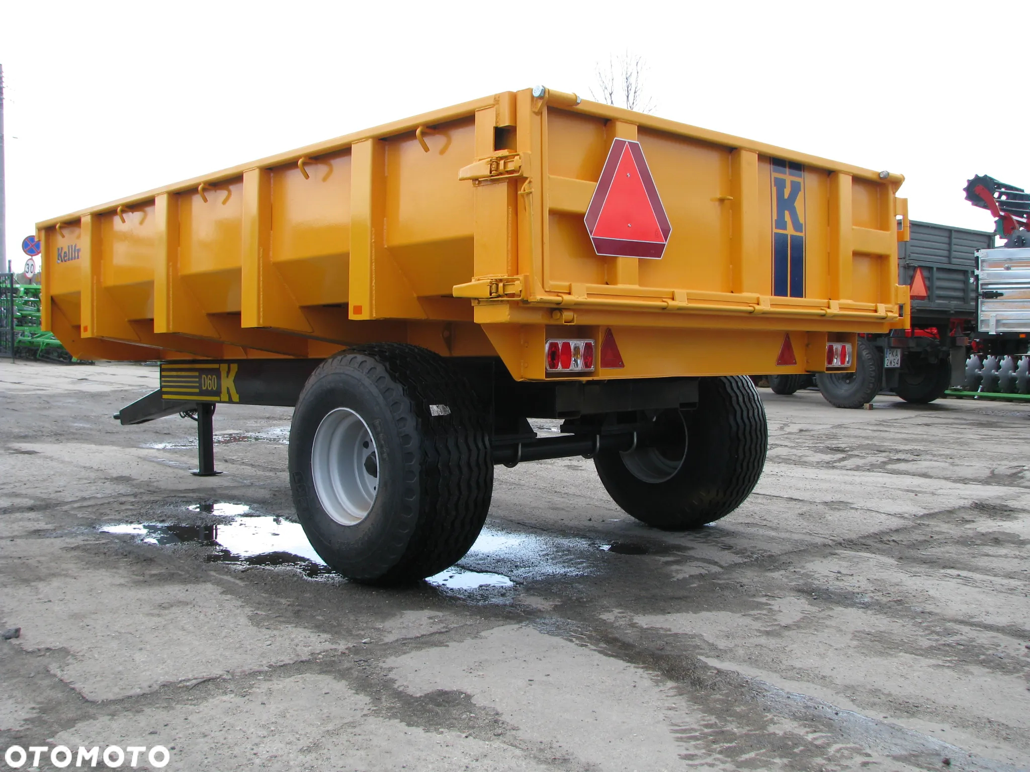 Inny Przyczepa budowlana KELLFRI - 6-9-Ton skorupowa - wywrot do tyłu - 14