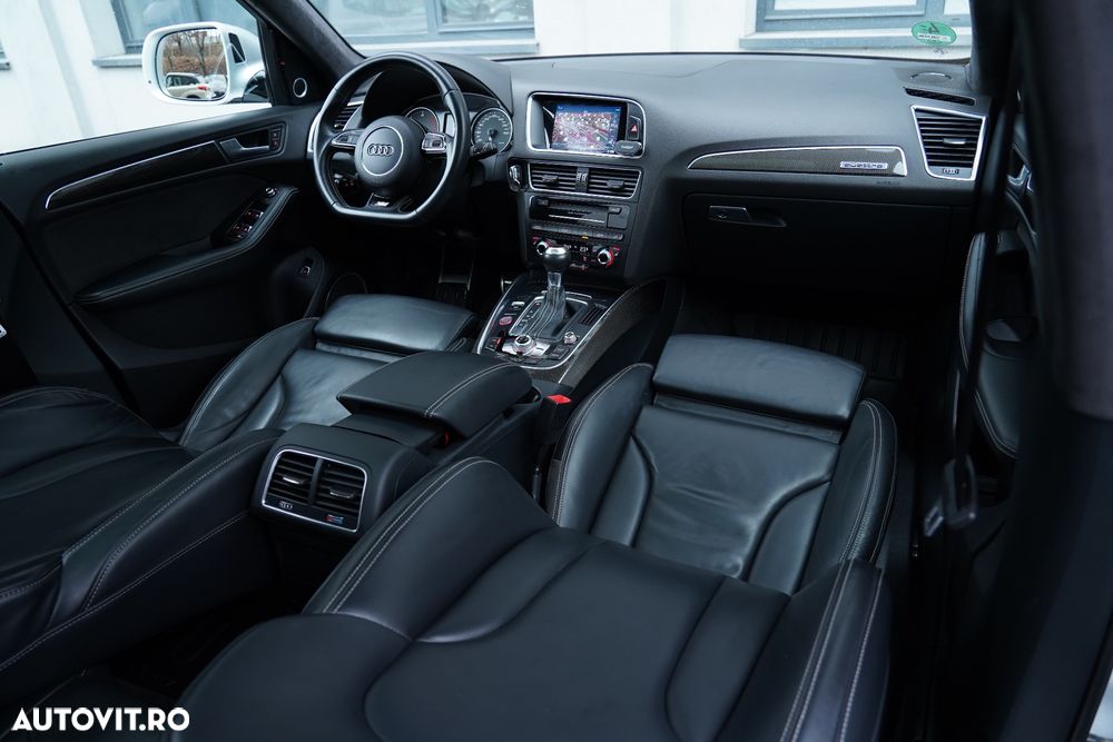 Audi SQ5 - 10