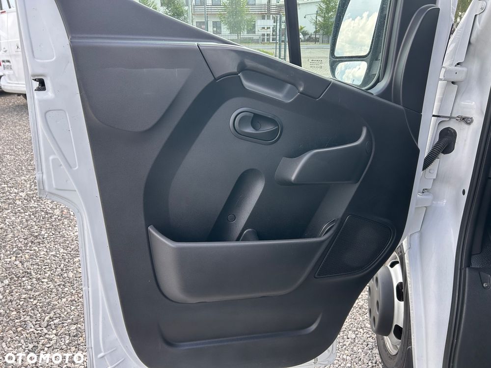 Renault Master - 16
