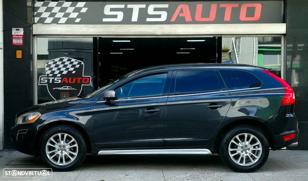 Volvo XC 60 D5 Momentum Geartronic - 17