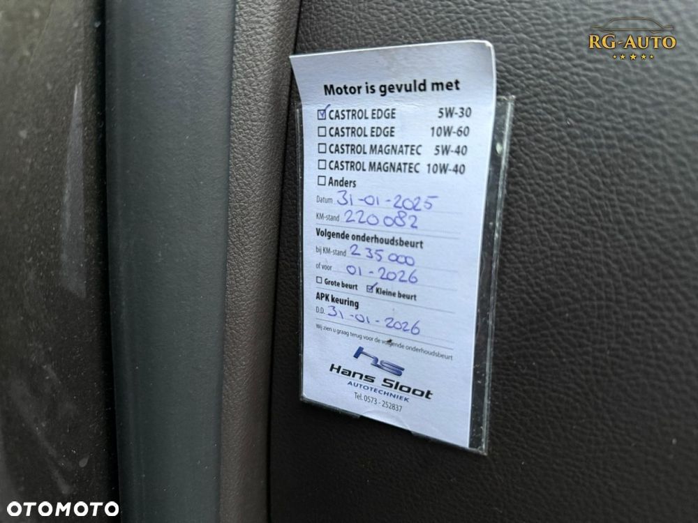 Volkswagen Passat - 25