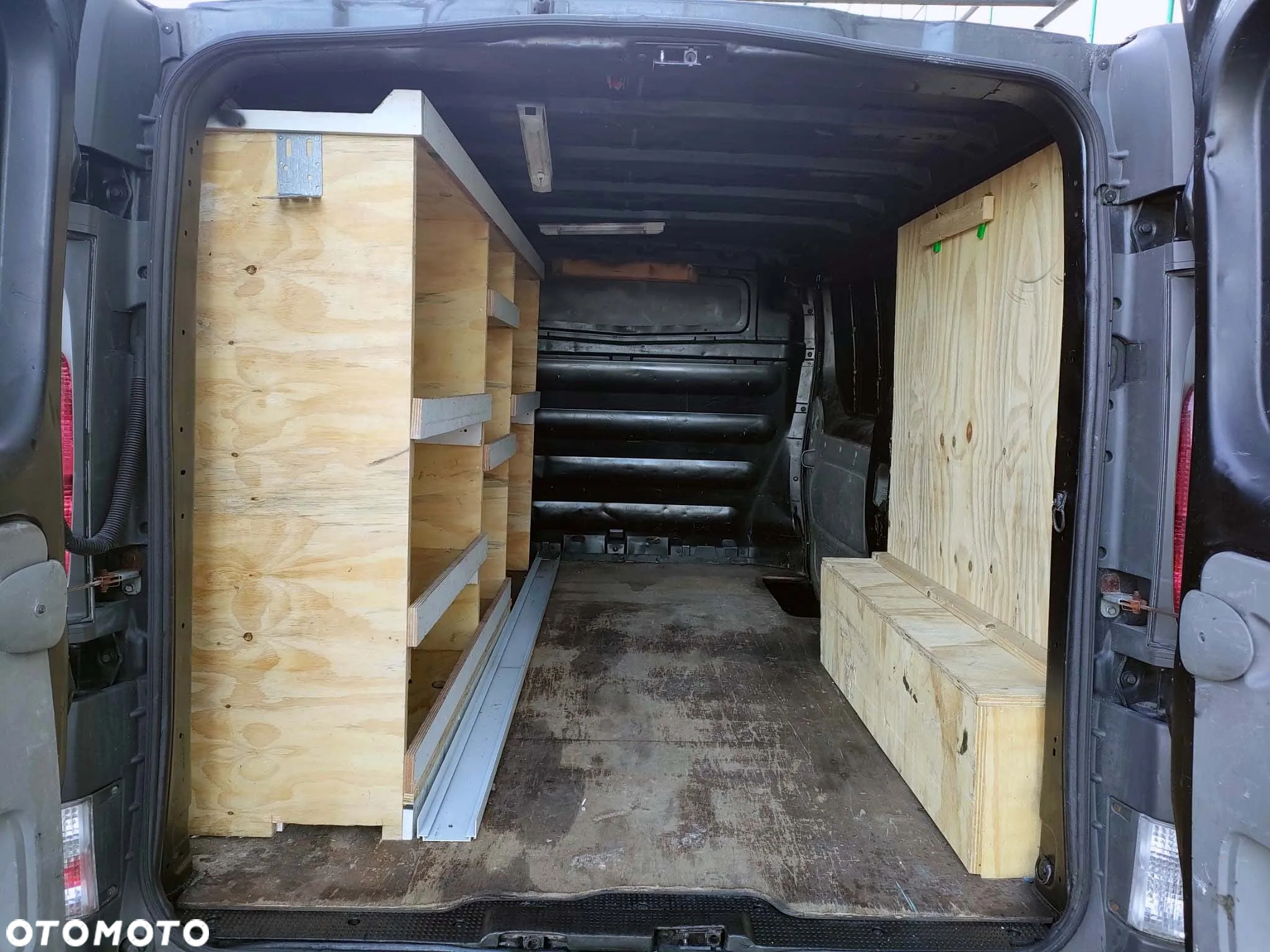 Opel VIVARO - 16