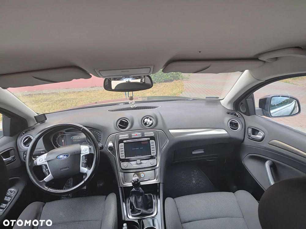 Ford Mondeo 2.0 Trend / Trend+ - 12