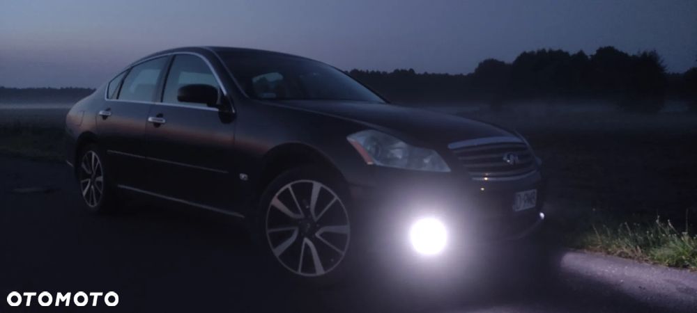 Infiniti M - 40