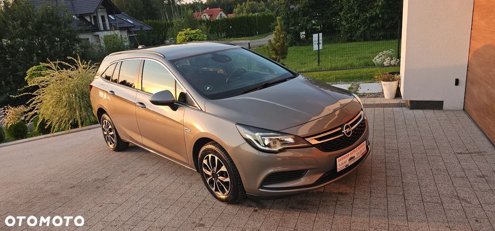Opel Astra 1.4 Turbo Start/Stop Sports Tourer Dynamic - 1