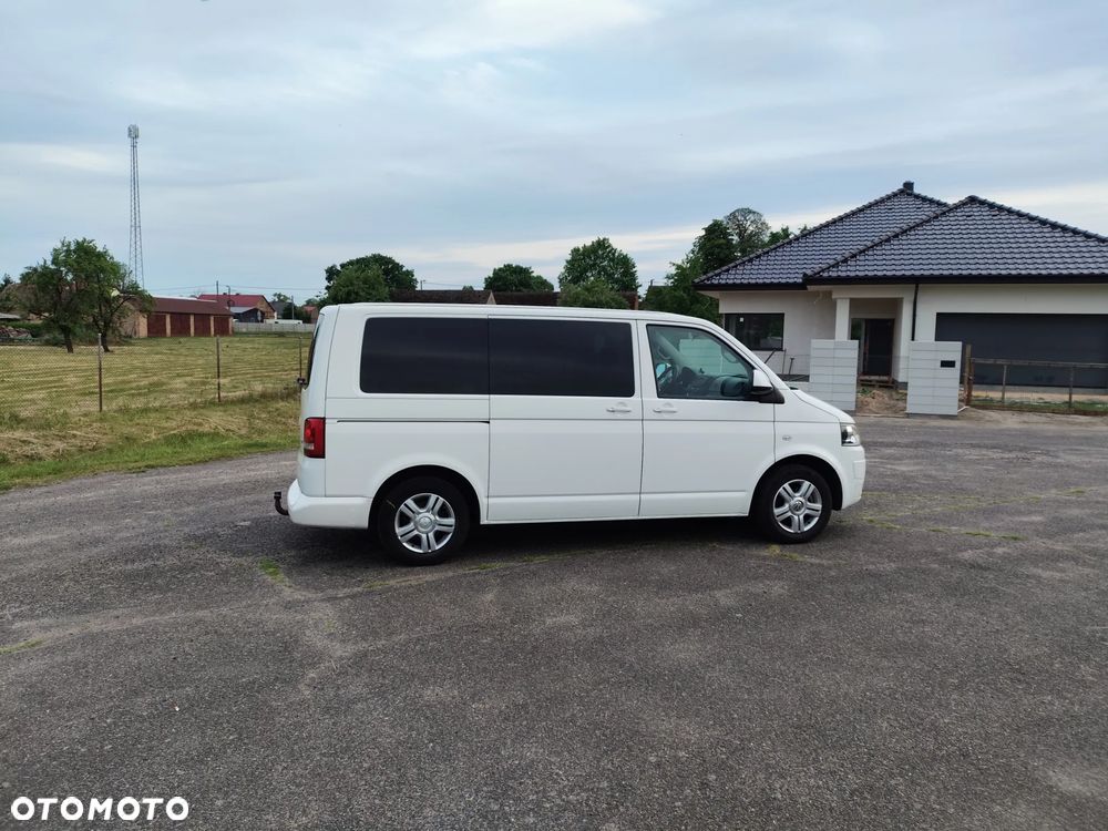 Volkswagen Multivan - 21