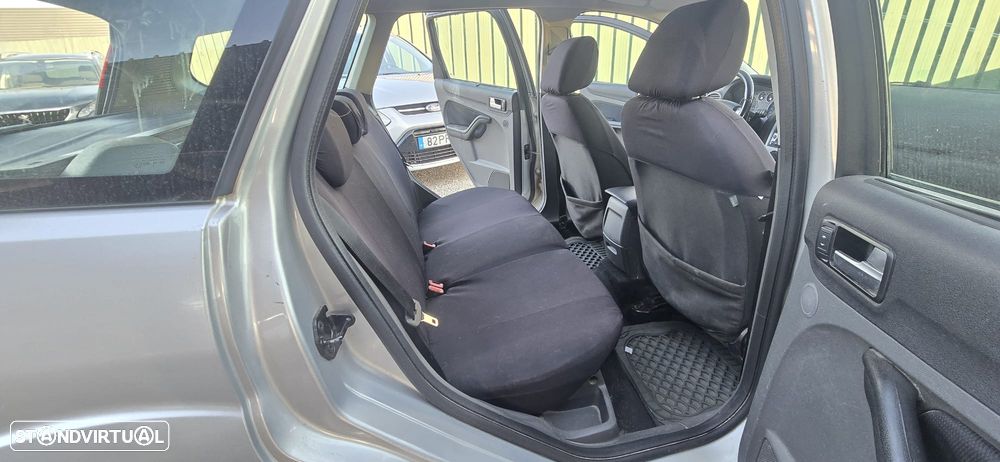 Ford Focus SW 1.6 TDCi Connec. - 16