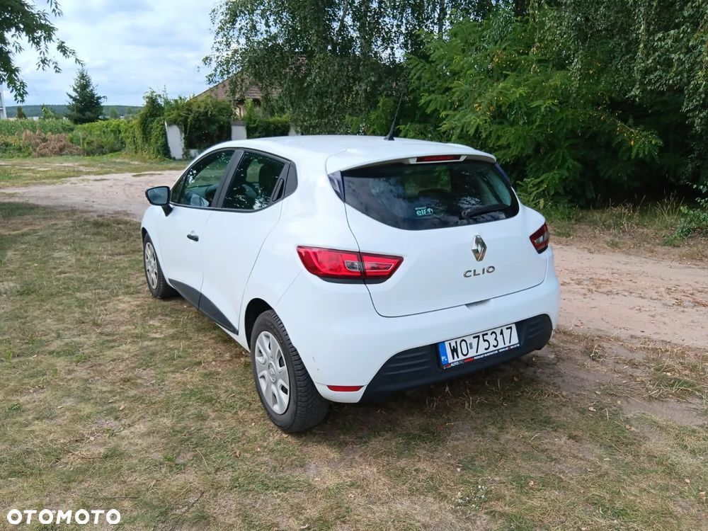Renault Clio - 14