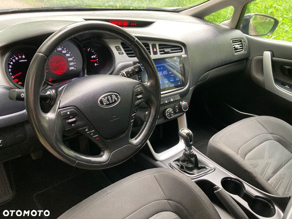 Kia Ceed - 15