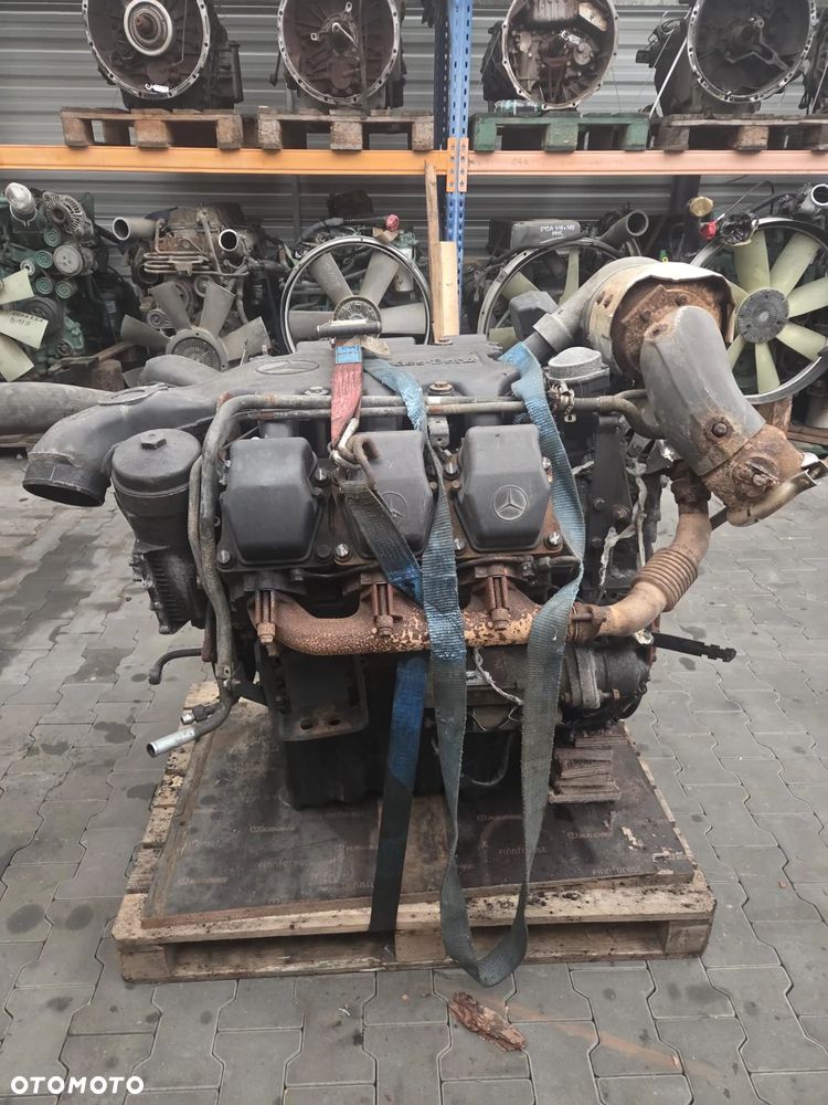 SILNIK MERCEDES ACTROS  OM501 V6 - 8
