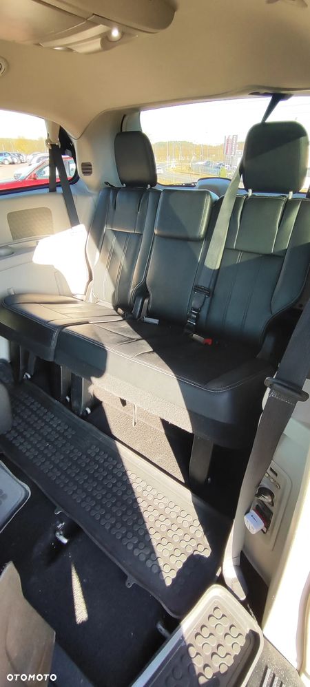 Chrysler Town & Country 3.6 Touring - 21