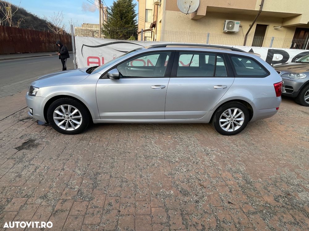 Skoda Octavia Combi 1.2 TSI Ambition - 9