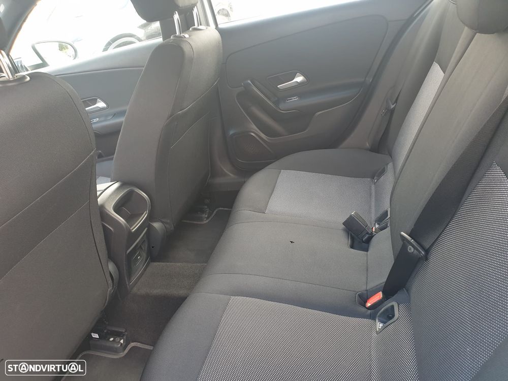 Mercedes-Benz A 180 d Progressive - 19
