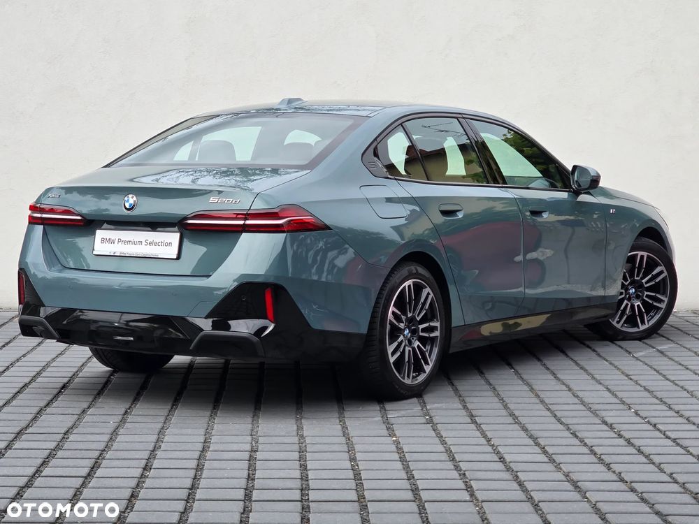 BMW Seria 5 520d xDrive - 3