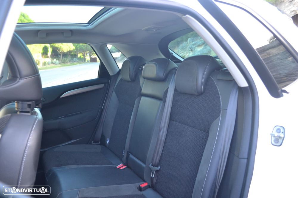 Citroën C4 PureTech 130 Stop&Start SHINE - 15