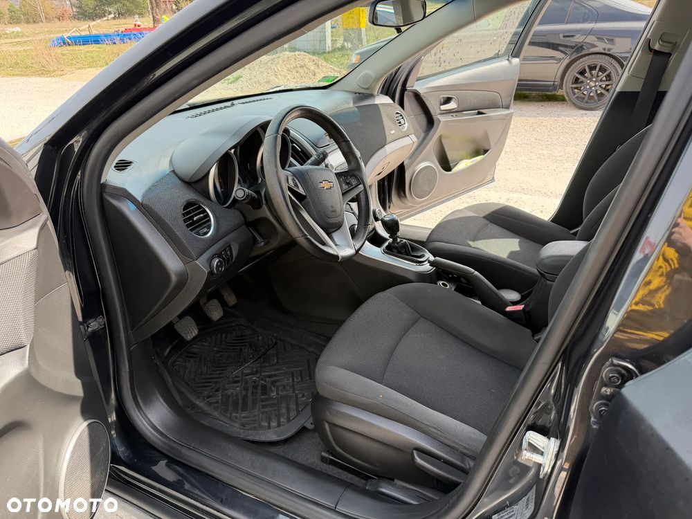 Chevrolet Cruze 1.6 LS - 7