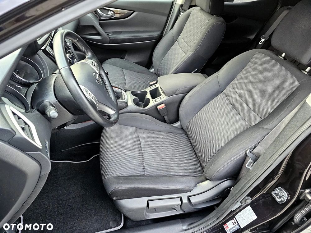 Nissan Qashqai 1.5 dCi N-Connecta - 18
