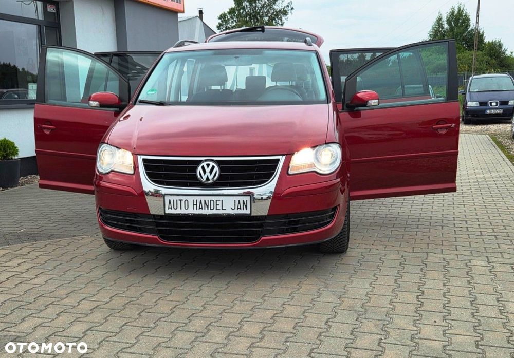 Volkswagen Touran - 24