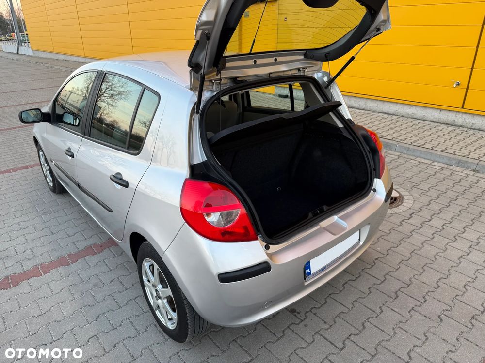 Renault Clio 1.2 16V Expression - 4